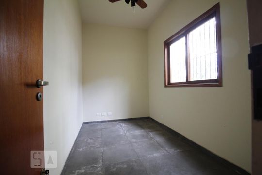 Sala de casa à venda com 4 quartos, 343m² em Lar São Paulo, São Paulo