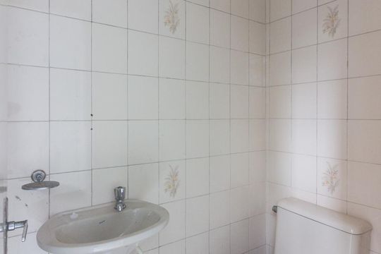 Banheiro de casa para alugar com 1 quarto, 50m² em Santana, São Paulo