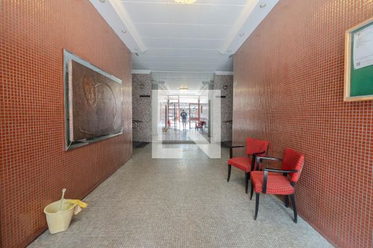 Hall de entrada de apartamento à venda com 2 quartos, 134m² em Bela Vista, São Paulo