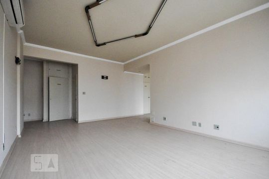 Sala de apartamento para alugar com 2 quartos, 190m² em Centro, Campinas