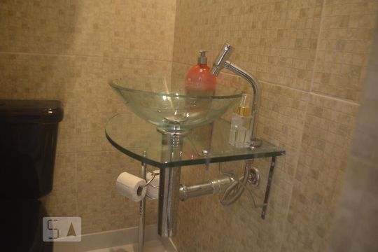 Lavabo de casa à venda com 4 quartos, 325m² em Jardim Londrina, São Paulo