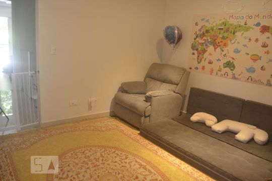 Sala  de casa à venda com 4 quartos, 325m² em Jardim Londrina, São Paulo