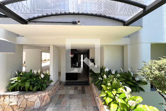 Hall de entrada de apartamento para alugar com 2 quartos, 63m² em Vila Mascote, São Paulo