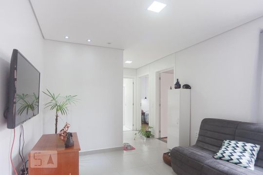 Sala de apartamento para alugar com 2 quartos, 45m² em Jardim do Lago Continuação, Campinas