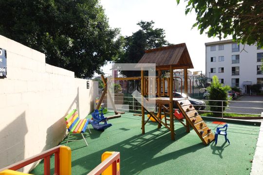 Área Comum - Playground   de apartamento para alugar com 2 quartos, 49m² em Jardim Casa Pintada, São Paulo