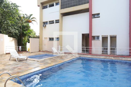 Área Comum - Piscina  de apartamento para alugar com 2 quartos, 49m² em Jardim Casa Pintada, São Paulo