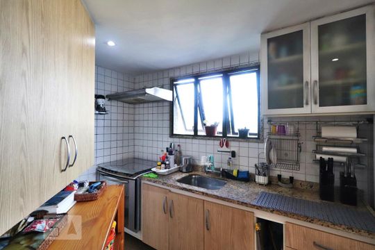 Cozinha de apartamento para alugar com 3 quartos, 185m² em Recreio dos Bandeirantes, Rio de Janeiro