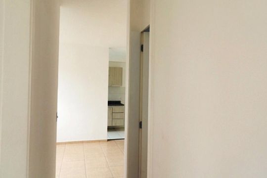 Corredor de apartamento para alugar com 2 quartos, 40m² em Vargem Pequena, Rio de Janeiro