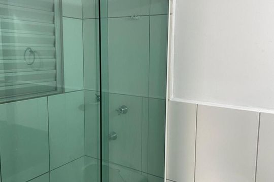 banheiro de apartamento à venda com 2 quartos, 55m² em São Bernardo, Campinas