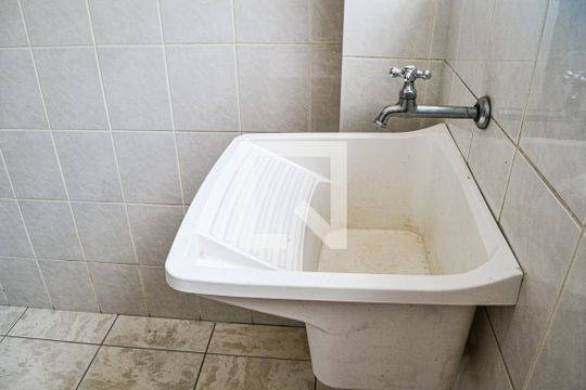 Area de serviço de casa à venda com 3 quartos, 285m² em Campestre, Santo André