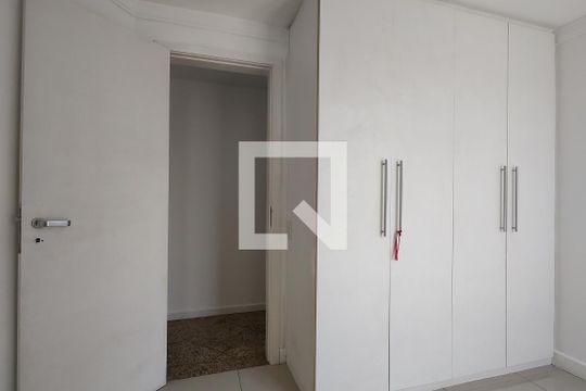 Quarto 2 de apartamento para alugar com 2 quartos, 145m² em Freguesia (jacarepaguá), Rio de Janeiro