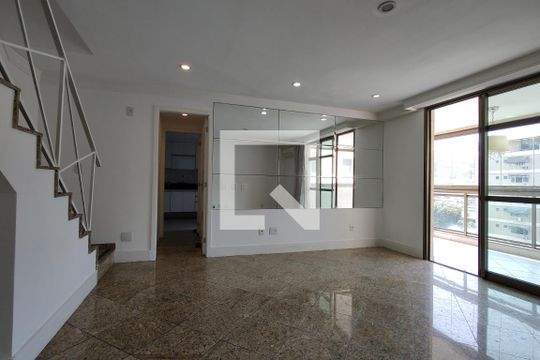 Apartamento para alugar com 2 quartos, 145m² em Freguesia (jacarepaguá), Rio de Janeiro