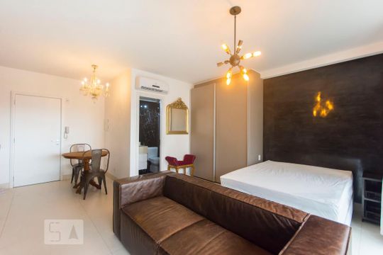 Kitnet/Studio à venda com 1 quarto, 43m² em Vila Nova Conceição, São Paulo