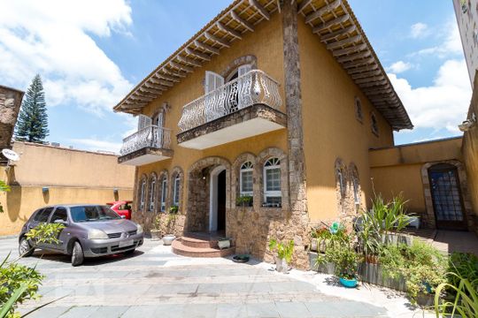 Quintal de casa à venda com 4 quartos, 750m² em Vila Rosália, Guarulhos