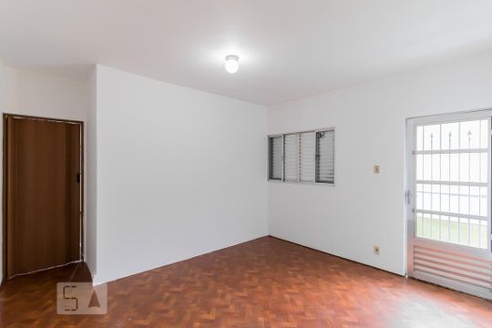 Casa para alugar com 1 quarto, 70m² em Jardim São Roberto, São Paulo