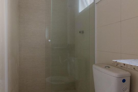 Banheiro de apartamento para alugar com 2 quartos, 50m² em Vila Junqueira, Santo André