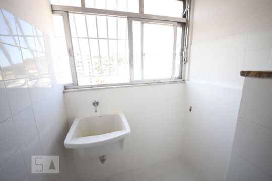 Área de Serviço de apartamento à venda com 2 quartos, 59m² em Santa Rosa, Niterói