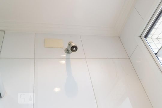 Chuveiro de kitnet/studio para alugar com 1 quarto, 60m² em Jardim do Mar, São Bernardo do Campo