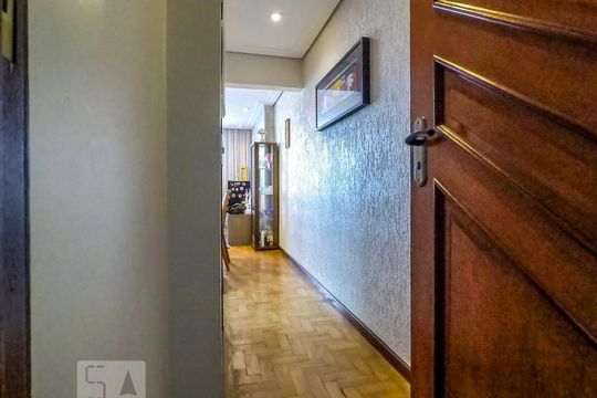 Entrada de apartamento à venda com 3 quartos, 72m² em Cambuci, São Paulo