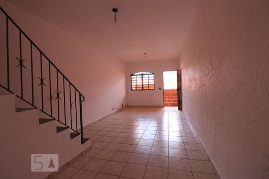 Sala de casa para alugar com 2 quartos, 80m² em Cidade Intercap, Taboão da Serra
