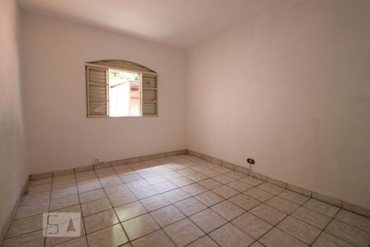 Quarto 2 de casa para alugar com 2 quartos, 80m² em Cidade Intercap, Taboão da Serra