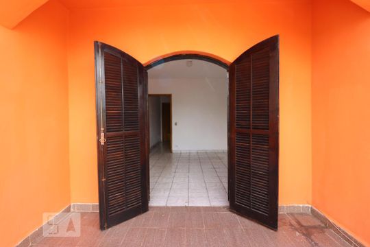 Sacada de casa para alugar com 2 quartos, 80m² em Cidade Intercap, Taboão da Serra