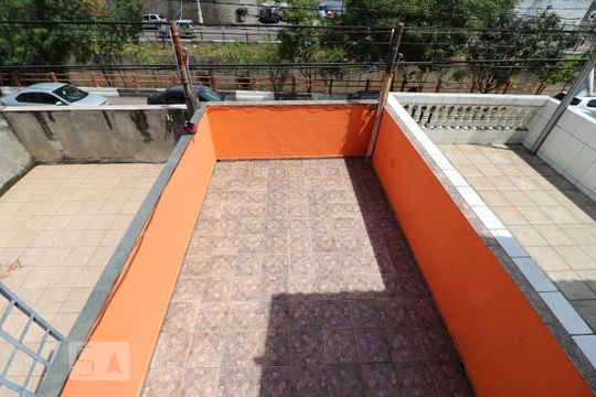 Sacada de casa para alugar com 2 quartos, 80m² em Cidade Intercap, Taboão da Serra