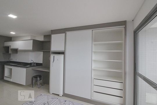 Detalhe Sala de kitnet/studio à venda com 1 quarto, 30m² em Rebouças, Curitiba