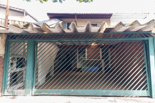 Fachada de casa à venda com 3 quartos, 160m² em Santo Amaro, São Paulo