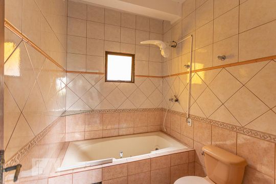 Banheiro Suíte de casa à venda com 3 quartos, 420m² em Vila Anglo Brasileira, São Paulo