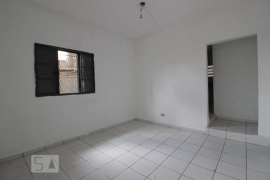 Quarto de casa para alugar com 1 quarto, 35m² em Vila Catupia, São Paulo