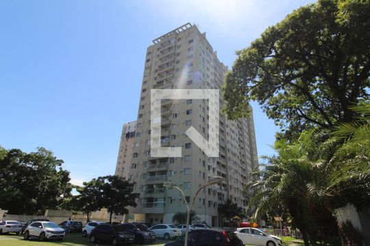 Fachada de apartamento à venda com 2 quartos, 75m² em Jacarepaguá, Rio de Janeiro