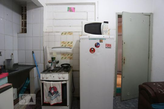 Cozinha de apartamento à venda com 1 quarto, 32m² em Bela Vista, São Paulo