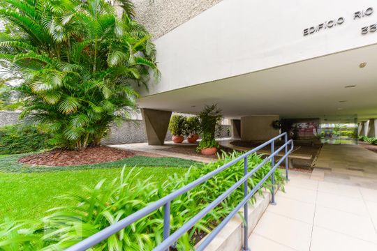 Fachada de apartamento à venda com 3 quartos, 226m² em Jardim Paulista, São Paulo
