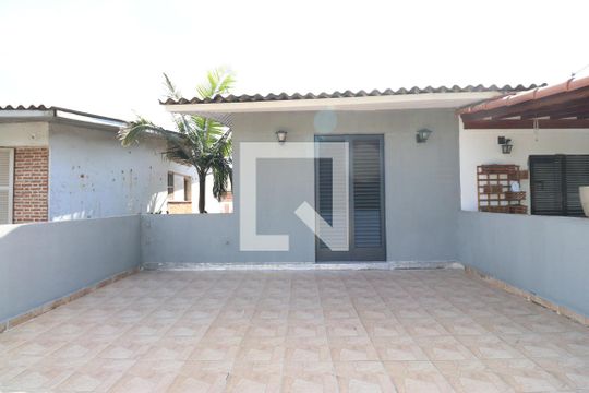 Varanda de casa para alugar com 2 quartos, 138m² em Água Branca, São Paulo
