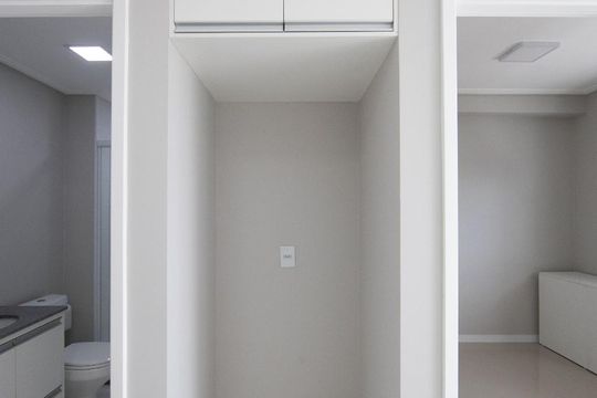 Cozinha de apartamento para alugar com 1 quarto, 32m² em Bras, São Paulo