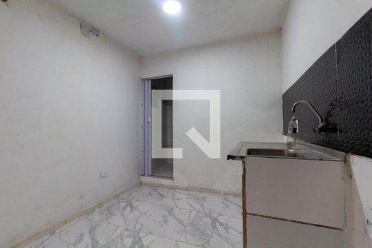 Cozinha de casa para alugar com 1 quarto, 38m² em Vila Buenos Aires, São Paulo