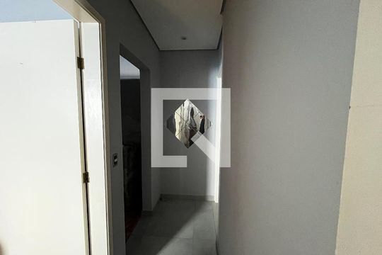 Corredor/Quartos de casa à venda com 5 quartos, 499m² em Vila Romero, São Paulo