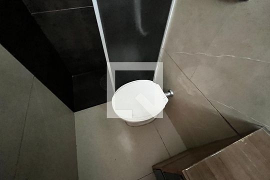 Banheiro da Suíte 1 de casa à venda com 5 quartos, 499m² em Vila Romero, São Paulo