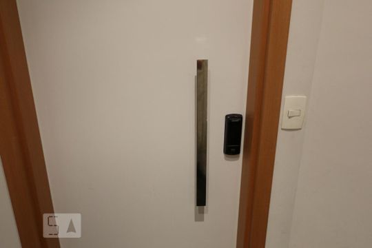 porta eletronica de apartamento à venda com 2 quartos, 103m² em Vila Suzana, São Paulo