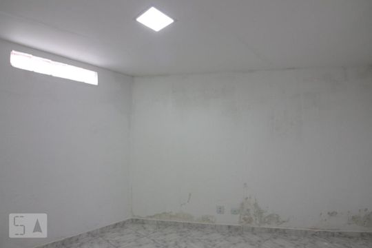 Quarto de casa para alugar com 1 quarto, 40m² em Vila Nova Manchester, São Paulo