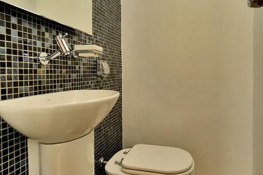 Lavabo de casa à venda com 3 quartos, 250m² em Vila Romana, São Paulo
