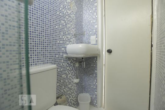 Banheiro de kitnet/studio à venda com 1 quarto, 18m² em Vila Buarque, São Paulo