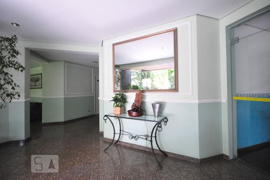 Hall social de apartamento à venda com 3 quartos, 92m² em Jardim Londrina, São Paulo