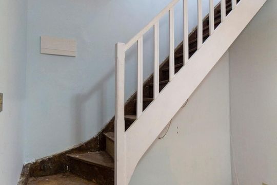 Escada de casa à venda com 4 quartos, 100m² em Vila Babilônia, São Paulo