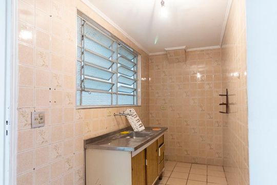 Cozinha de casa à venda com 4 quartos, 100m² em Vila Babilônia, São Paulo