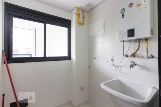 Área de Serviço de apartamento para alugar com 2 quartos, 55m² em Parque Peruche, São Paulo