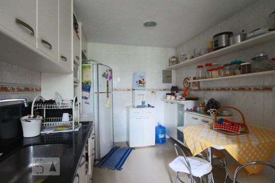 Cozinha - Armários de apartamento à venda com 3 quartos, 120m² em Barra da Tijuca, Rio de Janeiro