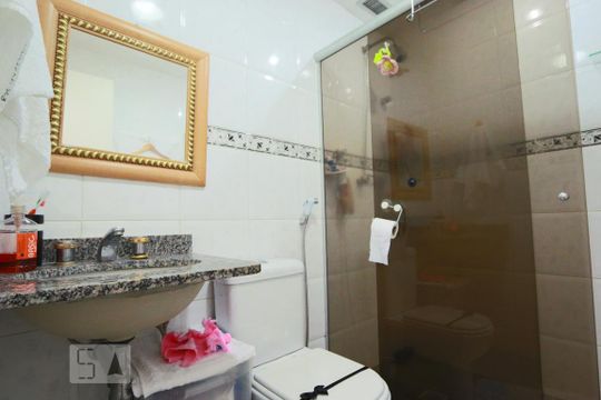 Banheiro suíte  de apartamento à venda com 3 quartos, 120m² em Barra da Tijuca, Rio de Janeiro
