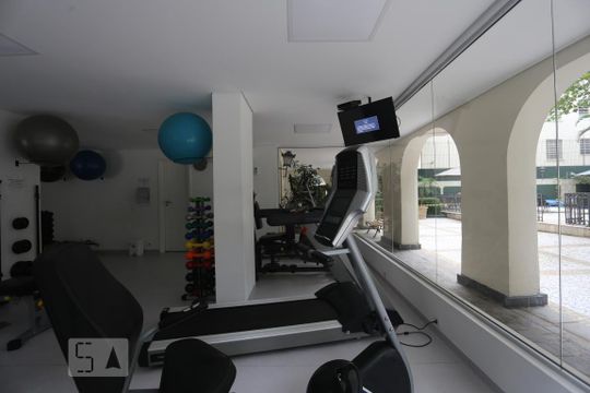 Academia de apartamento para alugar com 3 quartos, 200m² em Higienópolis, São Paulo